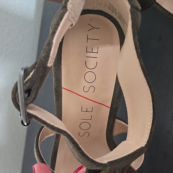 Sole Society Green Suede Fringe Sandals  Size 7 - Picture 7 of 9